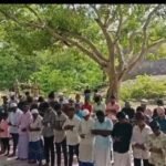 திருப்பரங்குன்றம் மலை மீது நடைபெற்ற பக்ரீத் சிறப்பு தொழுகை ஏராளமான இஸ்லாமியர்கள் திரளாக பங்கேற்பு