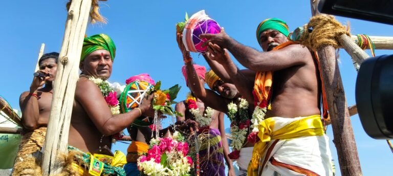 உசிலம்பட்டி அருகே சங்கிலிச்சாமி - சீலக்காரியம்மன் கற்கோவில் கும்பாபிஷேகம்.