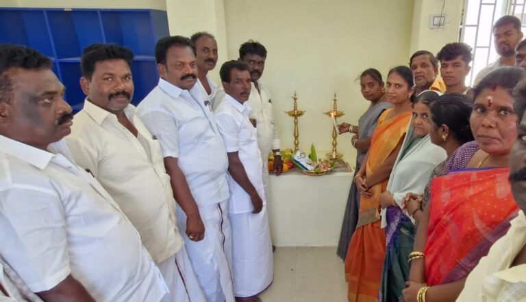 பழனி அருகே ஆயக்குடியில் காணொளியின் மூலம் நூலக இணைப்பு கட்டிட திறப்பு விழா.