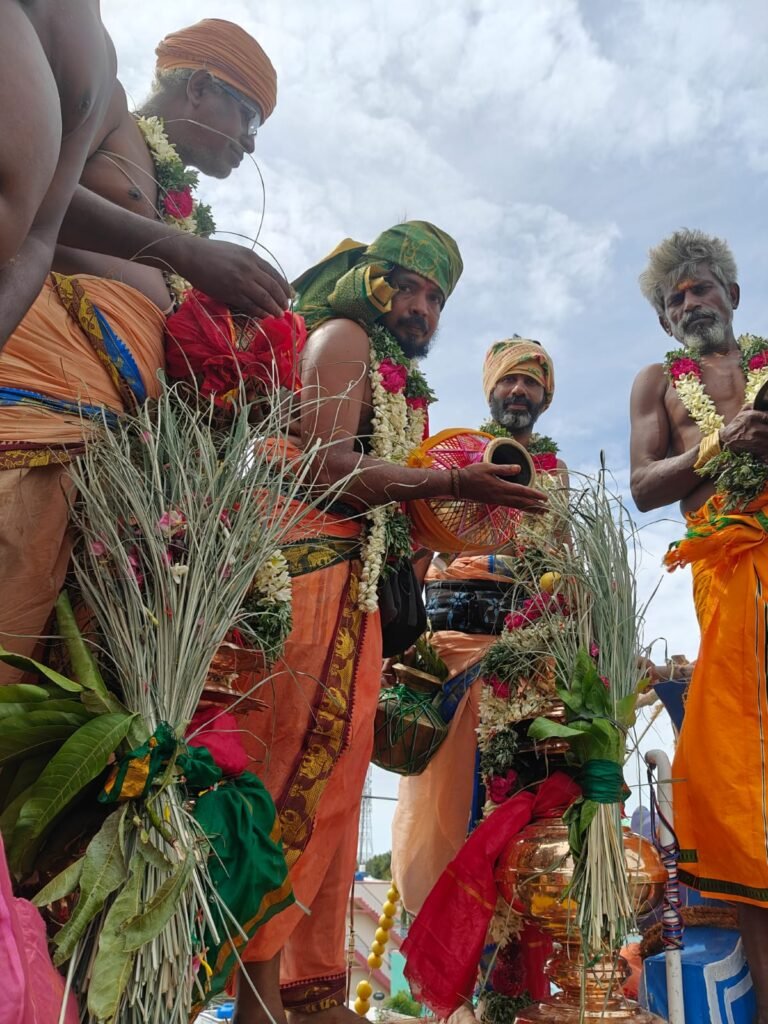 காளியம்மன் ஆலய மகா கும்பாபிஷேகம் நடைபெற்றது.