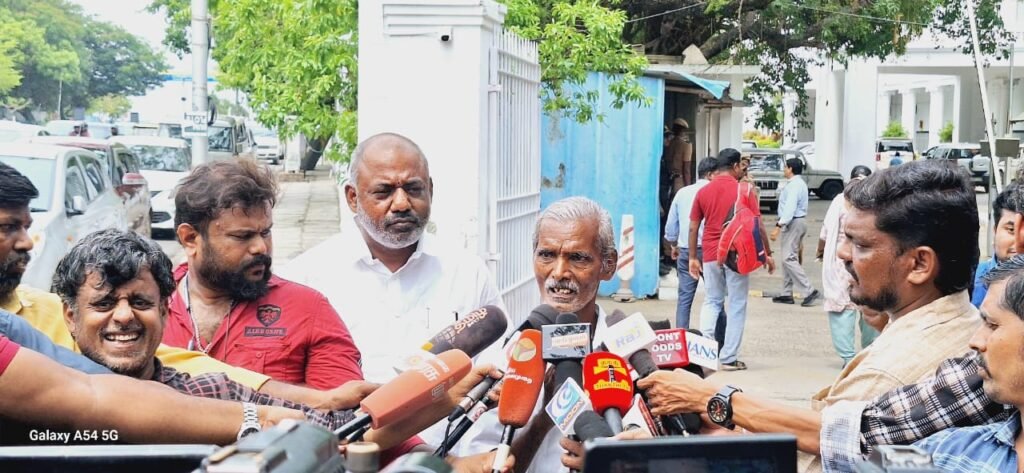 திமுகவைச் சேர்ந்த வழக்கறிஞர் மிரட்டல்.