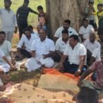 திருமங்கலம் அருகே காவல் நிலையத்திற்குள் புகுந்த கொலை குற்றவாளி அங்கிருந்த பொருட்களை சேதப்படுத்தி காவலரை தாக்கிய சம்பவத்தால் பரபரப்பு !