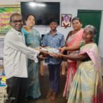 வாடிப்பட்டியில் மாணவ மாணவிகளுக்கு இலவச நோட்டு புத்தகம்.