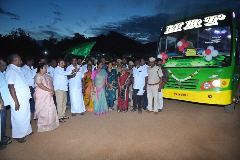 புதிய சிற்றுந்து தொடக்கம். ஆட்டோக்களை கண்டு கொள்ளாத போலீஸார்.