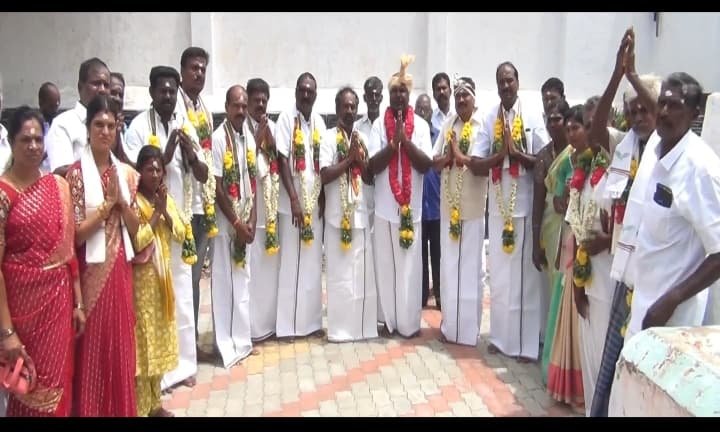 வெண்ணெய்-யை கையில் வைத்துக் கொண்டு நெய்க்கு அழையும் கீழடி விவகாரம்.