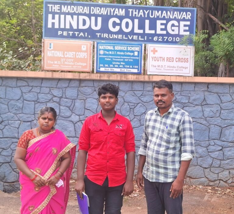 மாவட்ட நிர்வாகம் மற்றும் மாவட்ட கல்வித்துறை எடுத்த முயற்சி காரணமாக அரசு பள்ளி மாணவர் உயர் கல்வியில் சேர்ந்தார்