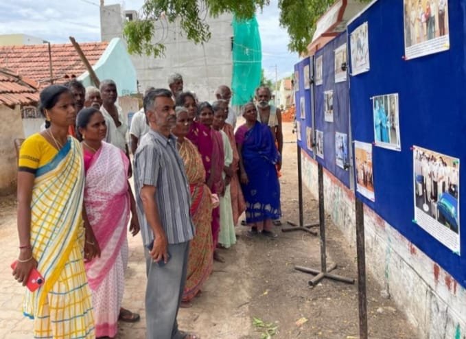 அலங்காநல்லூர் அருகே புகைப்படக் கண்காட்சி. பி.ஆர்.ஒ. ஏற்பாடு.