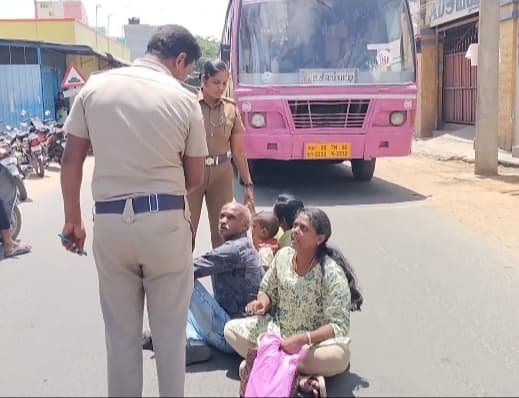 பெண் சாலை மறியல்