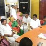 சோழவந்தான் பேரூராட்சி 13வது வார்டில் கடந்த மூன்று ஆண்டுகளாக எந்த ஒரு அடிப்படை வசதியும் செய்து தரவில்லை என வார்டு கவுன்சிலர் பரபரப்பு புகார்