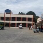 அலங்காநல்லூரில் பேருந்து நிலையம் திறக்கப்பட்டு 6 மாதங்கள் ஆன நிலையில் 10க்கும் மேற்பட்ட வணிக வளாகங்கள் ஏலம் விடாததால் அரசுக்கு வருவாய் இழப்பு ஏற்படுவதாக பொதுமக்கள் சமூக ஆர்வலர்கள் குற்றச்சாட்டு