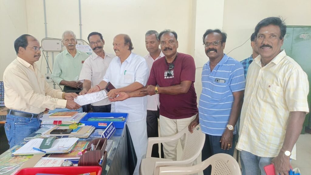 புதுச்சேரி உப்பளம் தொகுதி வேதவள்ளி நகர் ஆலயத்தின் புனரமைப்பு பணிக்கான நிதி உதவி.