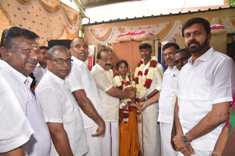 பழனியில் திருக்கோவில்களின் சார்பில் திருமண விழா.