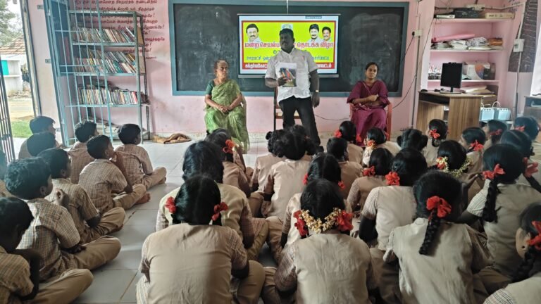 கந்தர்வக்கோட்டை அருகே அக்கச்சிப்பட்டி நடுநிலைப் பள்ளியில் மன்ற செயல்பாடுகள் தொடக்க விழா.