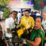 வாடிப்பட்டி அருகே நலத்திட்டம் மற்றும் அன்னதானம் நடைபெற்றது.