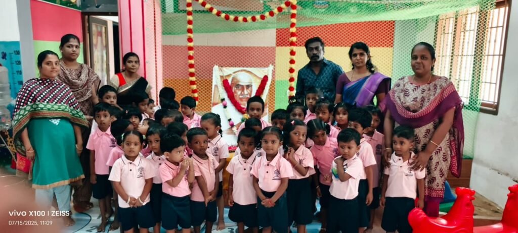 மதுரை அச்சம்பத்தில் காமராஜரின் 123-வது பிறந்த நாள் விழா கொண்டாட்டம்