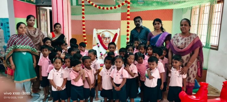 மதுரை அச்சம்பத்தில் காமராஜரின் 123-வது பிறந்த நாள் விழா கொண்டாட்டம்