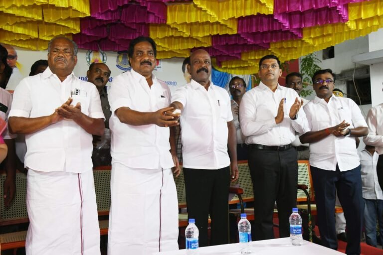 புதிய மருத்துவ கட்டிடங்கள்: அமைச்சர்கள் திறப்பு