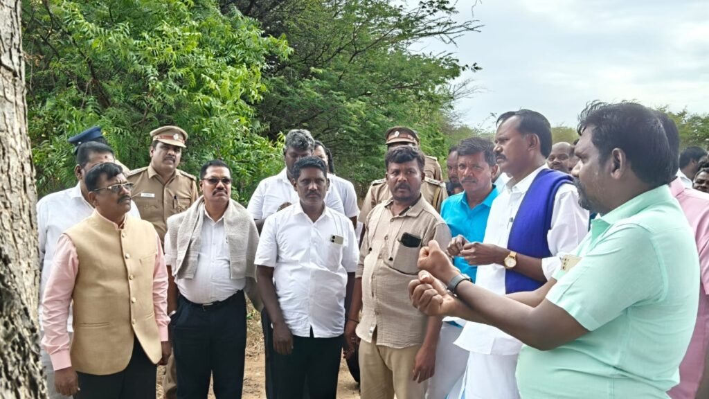 தேசிய எஸ்.சி எஸ்.டி ஆணைய இயக்குனர் திரு ரவிவர்மன் தாராபுரத்தில் நேரில் விசாரணை