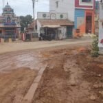 விக்கிரமங்கலம் அருகே கோவில்பட்டியில் சாலையில் வீணாகும் குடிநீர்.