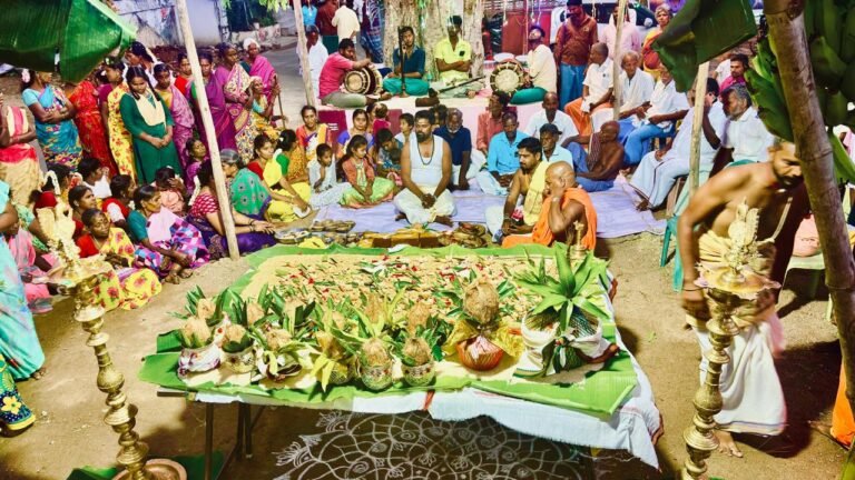 நத்தமேடுபுதூர் கற்பகவிநாயகர் கோவில் மகா கும்பாபிஷேகம் சிறப்பாக நடைபெற்றது கோவில் மண்டல பூஜை விழா பக்தர்கள் கலந்து கொண்டு சாமி தரிசனம் செய்தனர்.