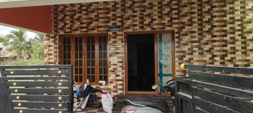 ஆயக்குடியில் நடந்த கொள்ளையில் திடீர் திருப்பம்