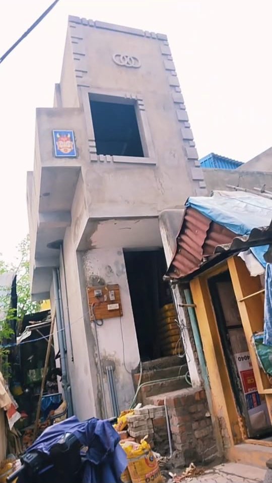 பொறம்போக்கு இடம் ஆக்கிரமிப்பு !