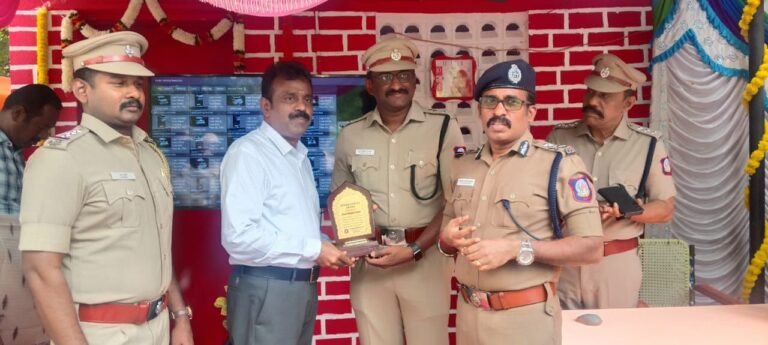 கண்காணிப்பு காமிரா: காவல் ஆணையர் :