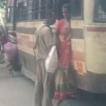 சோழவந்தானில் படிக்கட்டு இல்லாத பேருந்துகளால் ஆபத்தான நிலையில் பயணிக்கும் பயணிகள் !மனிதாபிமானத்துடன் பயணிகளுக்கு உதவிய நடத்துனருக்கு பொதுமக்கள் பாராட்டு !