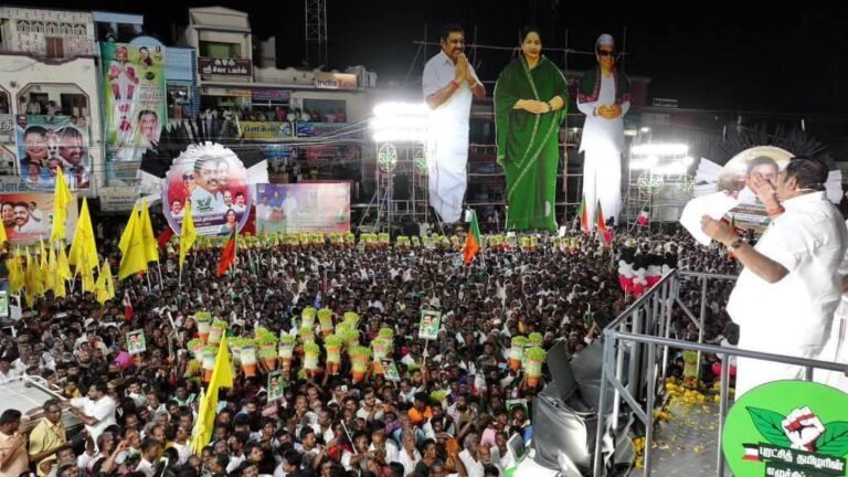 முதுகுளத்தூரில் எடப்பாடி பழனிச்சாமி எழுச்சி உரையாற்றினார்