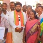 கூலித் தொழிலாளிக்காக காவல் நிலையத்தை முற்றுகையிட்ட பாஜகவினரால் பரபரப்பு.