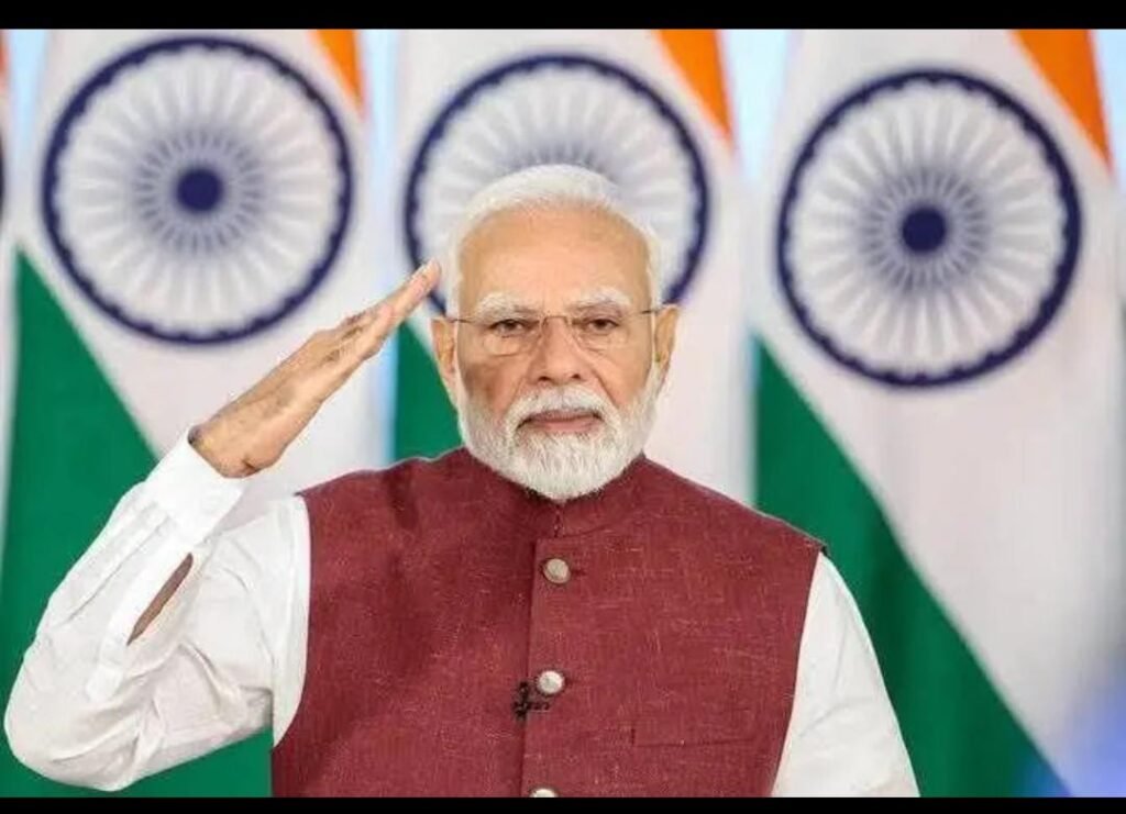 அமெரிக்க டிரம்பர் இந்தியா மேல் கடும் ஆத்திரத்தில் மோடி கண்ட உபிக்கள் போல் கத்தி கொண்டிருப்பது உலகறிந்தது, இதில் நன்றாக கவனித்தால் ஒரு உண்மை விளங்கும்