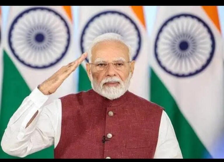 அமெரிக்க டிரம்பர் இந்தியா மேல் கடும் ஆத்திரத்தில் மோடி கண்ட உபிக்கள் போல் கத்தி கொண்டிருப்பது உலகறிந்தது, இதில் நன்றாக கவனித்தால் ஒரு உண்மை விளங்கும்