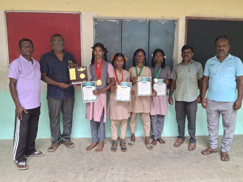 அரசுப் பள்ளி மாணவி சாம்பியன்