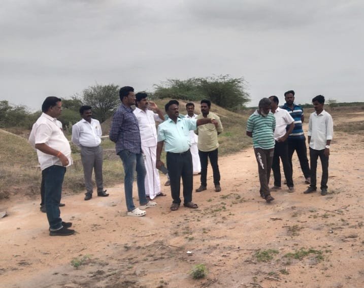 காரியாபட்டியில் நீதிமன்றத்திற்கு நிரந்தர கட்டிடம் கட்டுவதற்கு இடம் தேர்வு செய்யும் பணி நீதிபதி ஆய்வு :