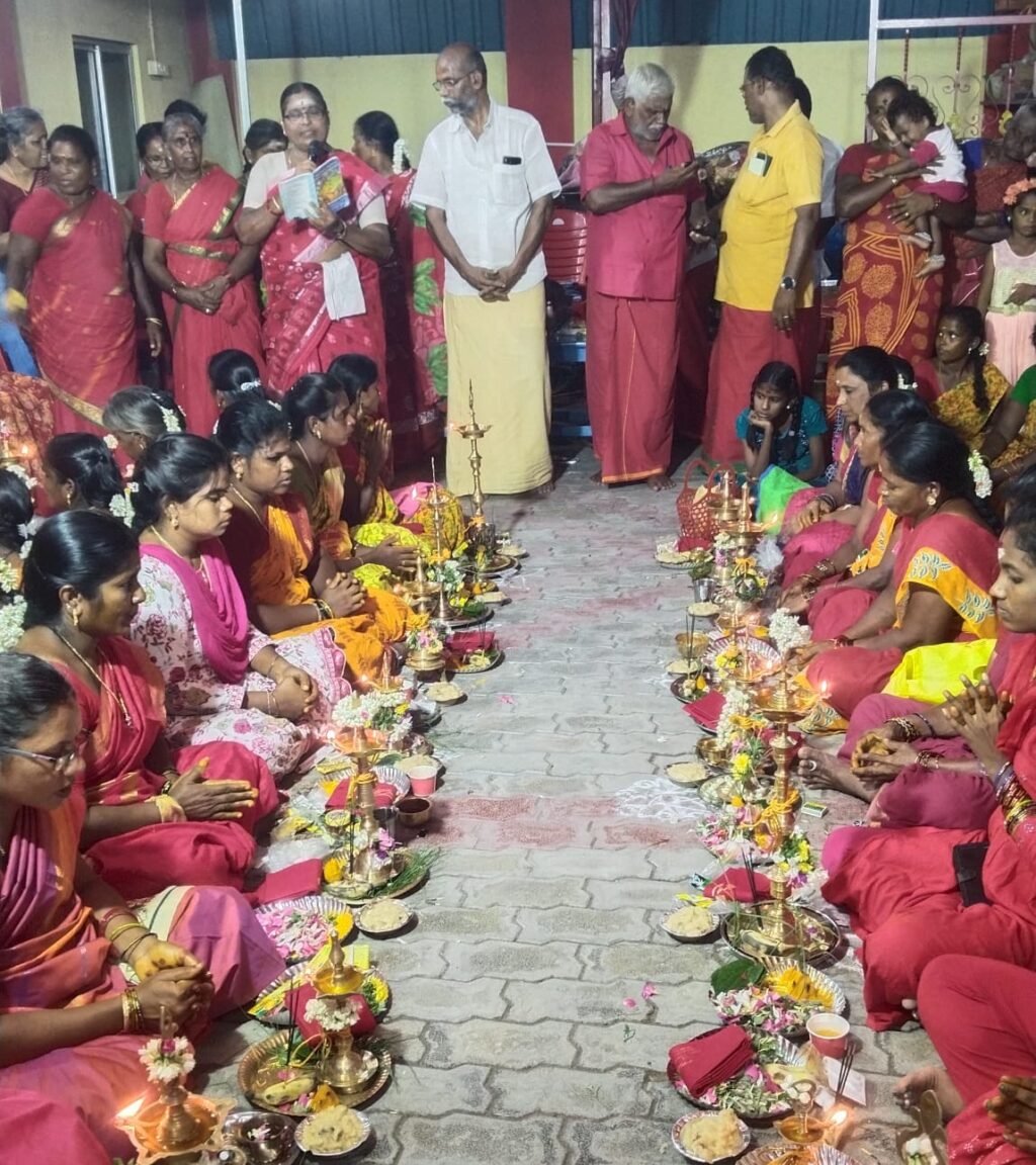 காரியாபட்டி ஆதிபராசக்தி வழிபாட்டு மன்ற ஆடிபூர விழா :