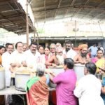 சேலம் கோட்டை மாரியம்மன் கோயில் திருத்தேர் திருவிழாவை அனைத்திந்திய இந்து திருக்கோயில்கள் பாதுகாப்பு சங்கத்தின் சார்பாக மாபெரும் அன்னதான விழா :