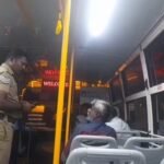 சோழவந்தானிலிருந்து திருமங்கலம் சென்ற அரசு பேருந்தில் லக்கேஜ் எடுப்பதில் நடத்துனரிடம் வாக்குவாதத்தில் ஈடுபட்ட பயணியால் பரபரப்பு.