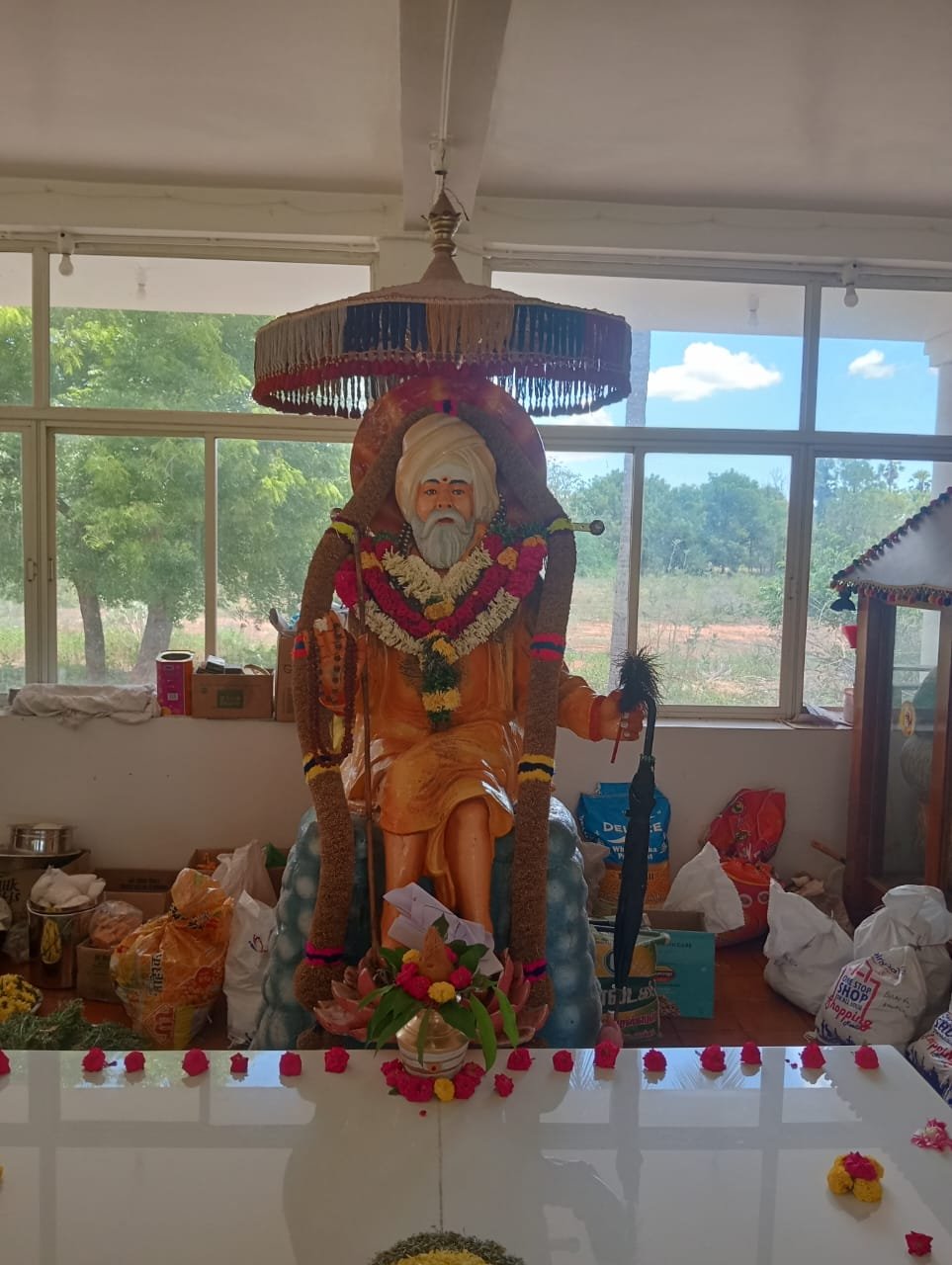 ராமநாதபுரம் மாவட்டம் வில்லானேந்தல் ஸ்ரீ அழகுவள்ளி அம்மன் கோவிலில் பௌர்ணமி பூஜை அன்னதானம்