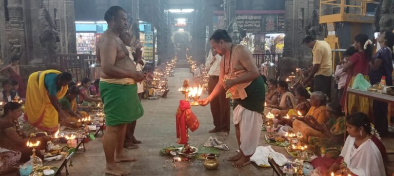 திருவிளக்கு பூஜை