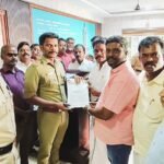 அதிமுக குமரி கிழக்கு மாவட்டம் புகார் மனு அளித்தனர்.