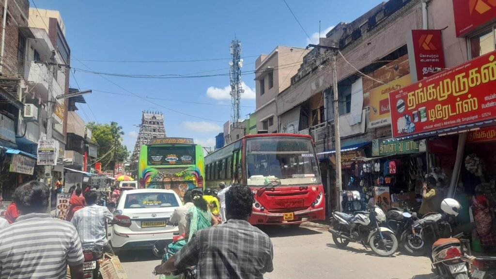 சோழவந்தானில் ஆக்கிரமிப்பு மற்றும் போக்குவரத்து நெருக்கடிகளால் பொதுமக்கள் அவதி ஒரு வழி பாதையாக மாற்ற கோரிக்கை.