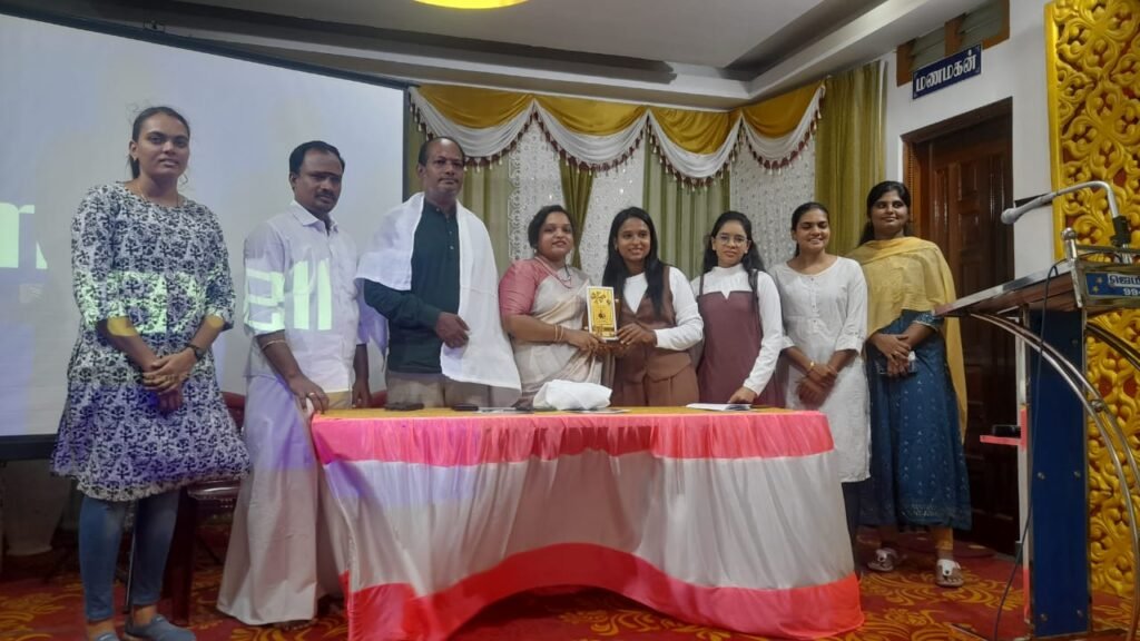 சோழவந்தானில் சாய் லாங்குவேஜ் இன்ஸ்டிட்யூட் சார்பாக கிராமப்புற பள்ளி மாணவர்களின் ஆங்கில உச்சரிப்பு பயிற்சி மற்றும் கருத்தரங்கு நடைபெற்றது.