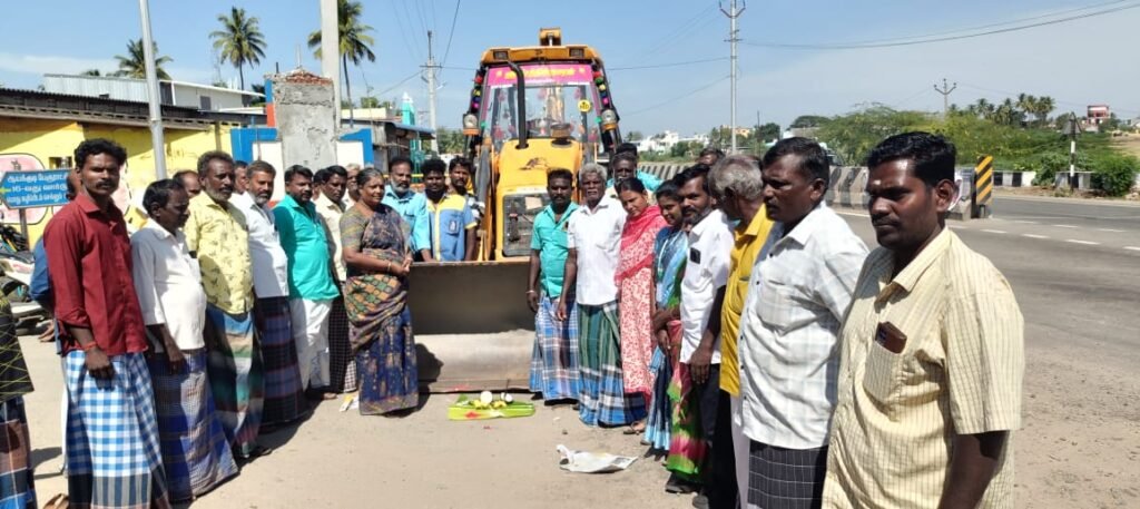 பழனி அருகே ஆயக்குடியில் விசிக கவுன்சிலர் தலைமையில் பூமி பூஜை.