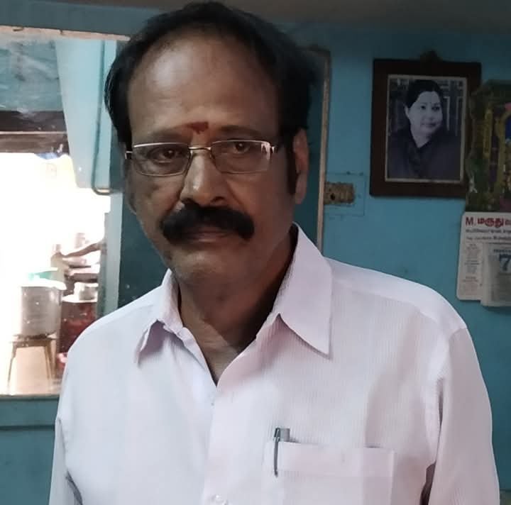 சோழவந்தான் அருகே நடந்த சாலை விபத்தில் அதிமுக இலக்கிய அணி ஒன்றிய செயலாளர் பலி