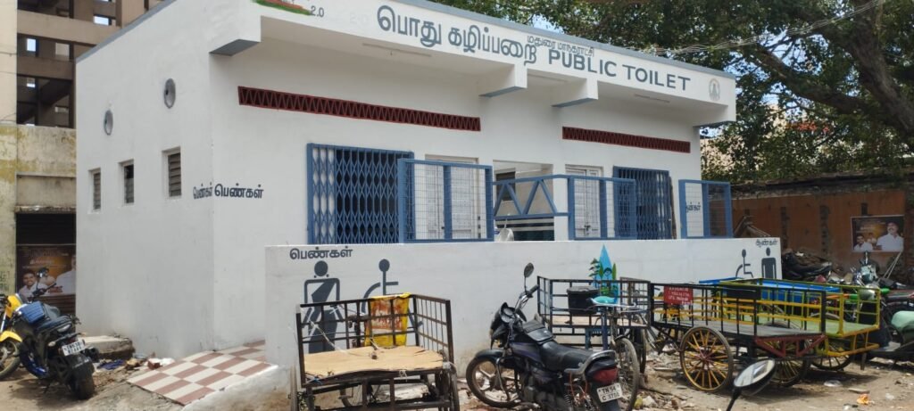 மதுரையில் நெல்பேட்டையில் பொதுக் கழிப்பிடம் திறக்காமல் பொதுமக்கள் அவதி