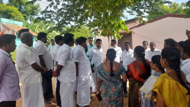 வனத்துறை அனுமதி இல்லாமல் தார் சாலை அமைக்க வெங்கடேசன் எம் எல் ஏ பூமி பூஜை காடுபட்டி ஊராட்சி வடகாடுபட்டியில் 50 ஆண்டுகளுக்கு மேலாக தொடரும் அவலம்: