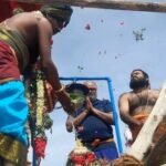 கீழமாத்தூர் அருள்மிகு செல்வ விநாயகர் ஆலய கும்பாபிஷேகம் நடைபெற்றது திரளான பக்தர்கள் சாமி தரிசனம் செய்தனர். சோழவந்தான் ஆகஸ்ட் 30 மதுரை மேற்கு வட்டத்திற்கு உட்பட்ட கீழமாத்தூர் கிராமத்தில் பிரசித்தி பெற்ற பழமை வாய்ந்த அருள்மிகு ஸ்ரீ செல்வ விநாயகர் ஆலயம் மகா கும்பாபிஷேக விழா நடைபெற்றது. விழாவையொட்டி சிவ ஸ்ரீ நாகேஸ்வர சிவாச்சாரியார், சிவ ஸ்ரீ விக்னேஸ்வர சிவாச்சாரியார் தலைமையில் மங்கள இசை உடன் விக்னேஸ்வர பூஜை முதலாம் கால யாகசாலை நிகழ்ச்சிகள் தொடங்கின. இரண்டாம் நாள் நிகழ்ச்சி கோபூஜை, வேத பாராயணம், மூல மந்திர ஹோமம் இரண்டாம் கால யாக பூஜை பூர்ணாஹூதியுடன் நிறைவுற்றது. தொடர்ந்து கடம் புறப்பாடாகி மேளதாளத்துடன் திருக்கோவிலை சுற்றி வலம் வந்து அருள்மிகு செல்வ விநாயகருக்கு கும்பத்தில் புனித நீர் ஊற்றப்பட்டது. அப்போது வானத்தில் கருடன் வட்டமிட்டது. பக்தர்கள் மனம் உருகி வேண்டினர். தொடர்ந்து செல்வ விநாயகருக்கு பால் தயிர் வெண்ணை சந்தனம் பன்னீர் இளநீர் உள்ளிட்ட பல்வேறு அபிஷேகங்கள் செய்யப்பட்டு தீபாராதனை காட்டப்பட்டது. பக்தர்களுக்கு பிரசாதம் வழங்கப்பட்டது அறுசுவை அன்னதானம் வழங்கப்பட்டது. விழாவிற்கான ஏற்பாடுகளை திருப்பணி குழுவினர் மற்றும் கீழமாத்தூர் கிராம பொதுமக்கள் செய்திருந்தனர்.