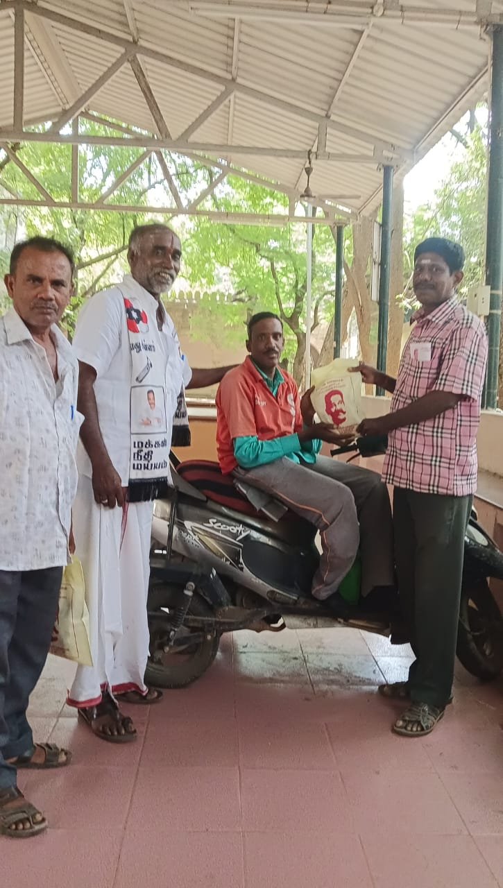 மாற்றுத் திறனாளிகளுக்கு மதிய உணவு :