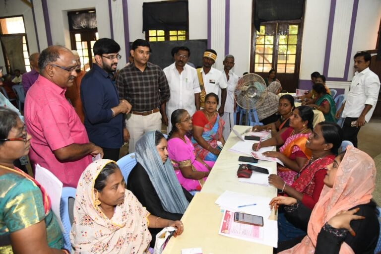 கண்காணிப்பு அலுவலர் ஆய்வு :