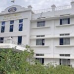 பழனியில் தனியார் உணவகங்களில் வசூல் வேட்டை பழனி நகர்நல அலுவலர் மீது குவியும் புகார்.!